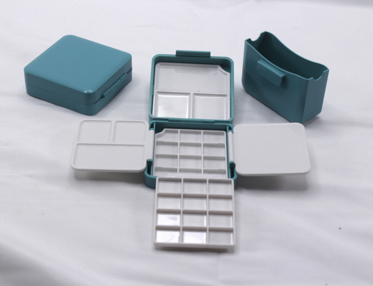 Mini fold out palette (No paints)
