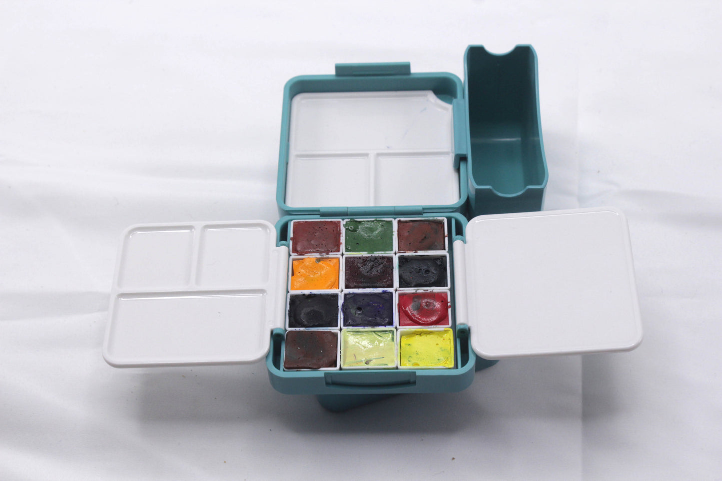 Mini fold out palette (No paints)