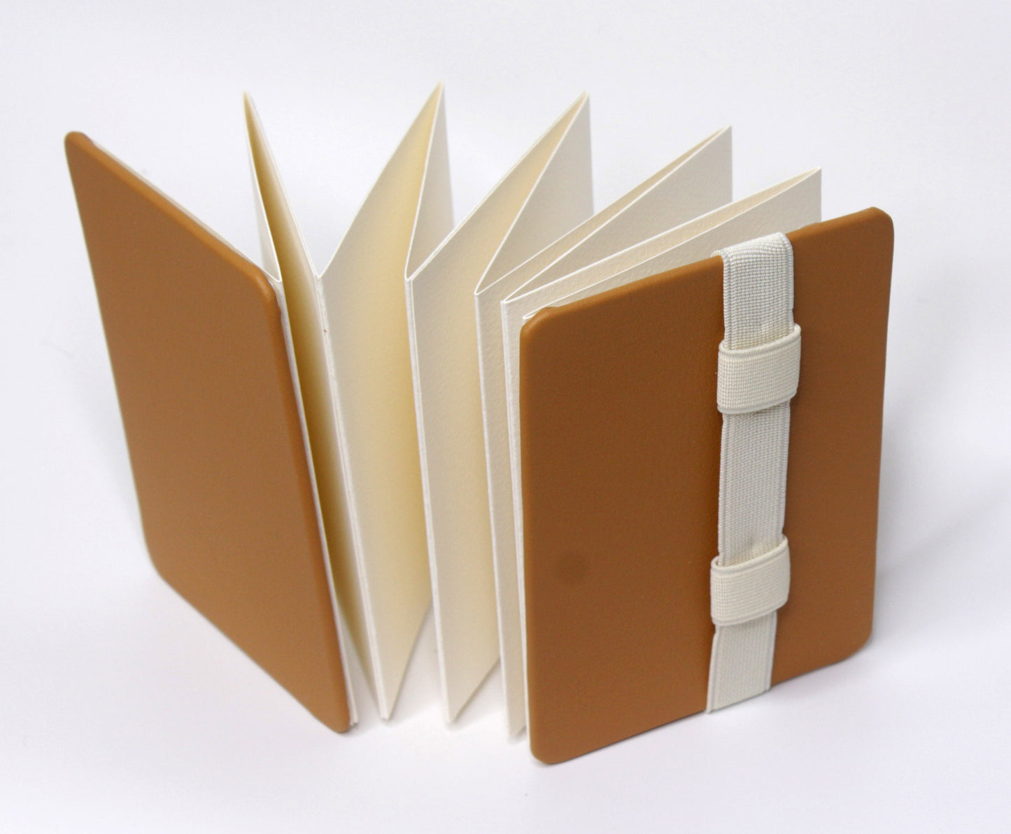 Concertina Watercolour Sketchbook – A6 Faux Leather Hardback + 300gsm Saunders Waterford Paper