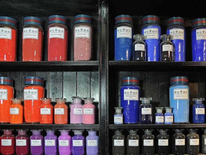Alizarin Crimson. Professional quality fine watercolor paint
